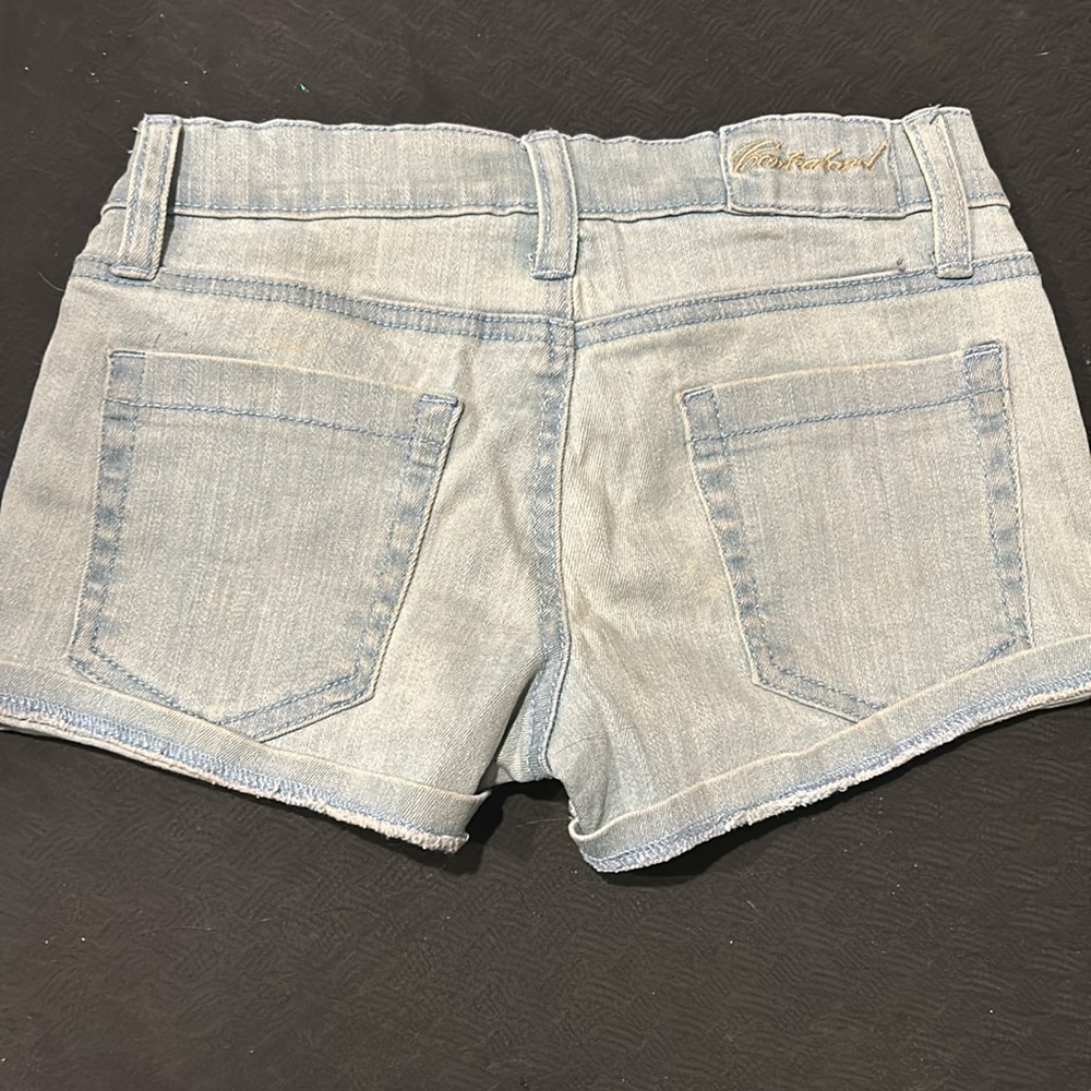 Denim shorts - Picture 2 of 3